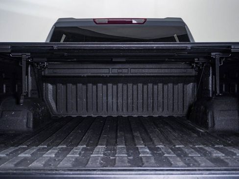 Used 2024 GMC Sierra 1500 Elevation image 30