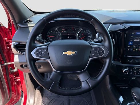 Used 2023 Chevrolet Traverse LT FWD image 10