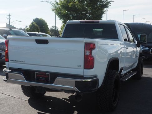 Used 2024 Chevrolet Silverado 2500 LT image 5