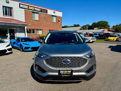 Used 2023 Ford Edge SEL image 2