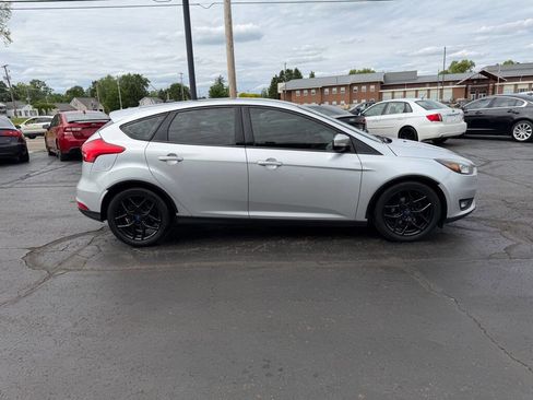 Used 2015 Ford Focus SE w/ Equipment Group 201A FWD image 6
