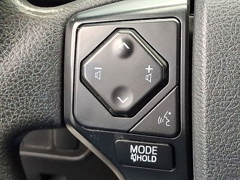 Used 2020 Toyota Tacoma SR AWD/4WD image 21