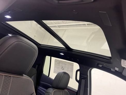 New 2026 Chevrolet Traverse High Country AWD/4WD image 26