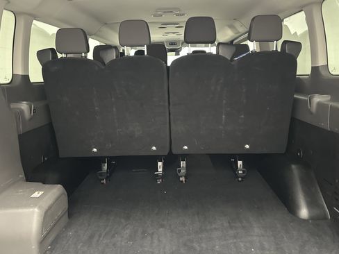 Used 2023 Ford Transit 350 XLT image 14