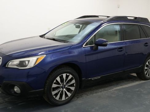 Used 2015 Subaru Outback 2.5i Limited image 11