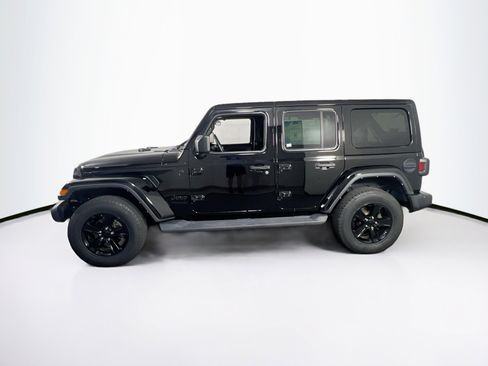 Used 2021 Jeep Wrangler Unlimited Sahara AWD/4WD image 8