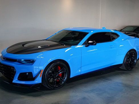 Used 2023 Chevrolet Camaro ZL1 image 5