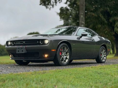 Used 2017 Dodge Challenger GT w/ Driver Convenience Group AWD/4WD image 32