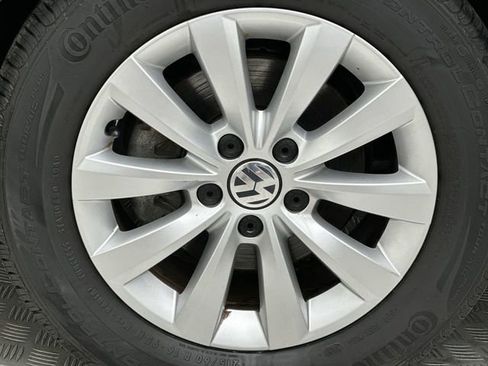 Used 2018 Volkswagen Beetle 2.0T S image 11