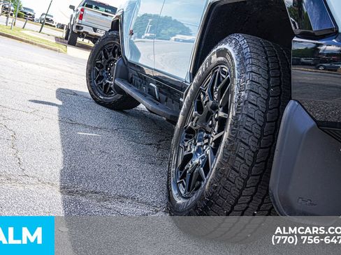 Used 2024 GMC Hummer EV 2X w/ LPO, Illumination Package AWD/4WD image 14
