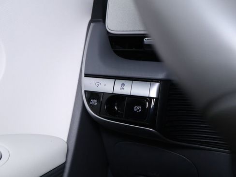 Used 2022 Hyundai Ioniq 5 SE image 23