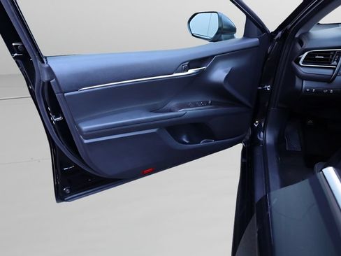 Certified 2024 Toyota Camry SE FWD image 15