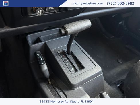 Used 2005 Jeep Wrangler X AWD/4WD image 29