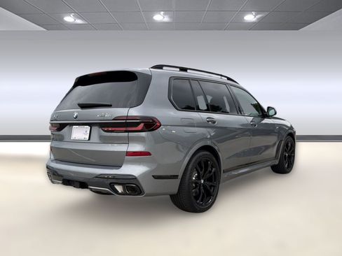 New 2027 BMW X7 xDrive40i w/ Executive Package AWD/4WD image 8