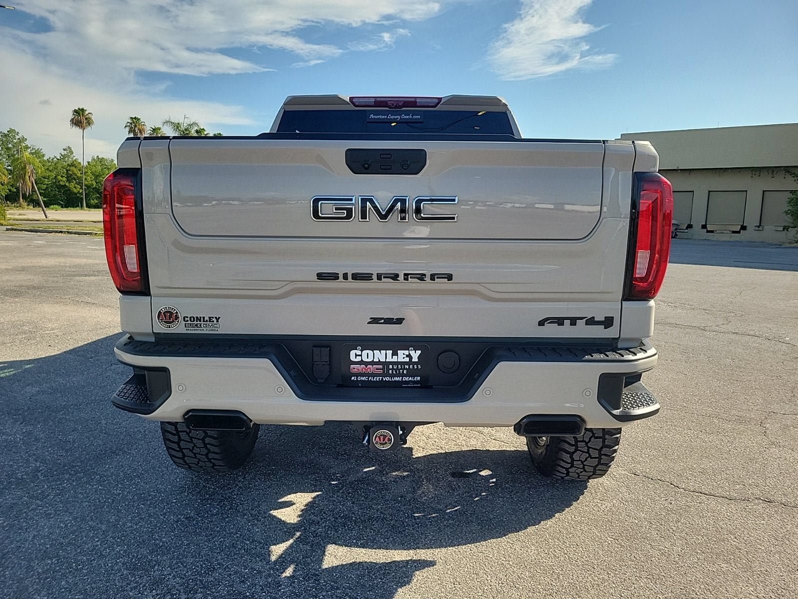 New 2026 GMC Sierra 1500 AT4 w/ Technology Package AWD/4WD image 6