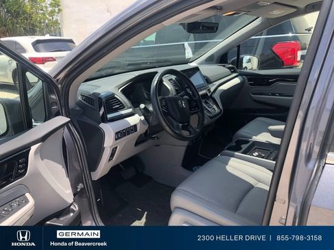 Used 2024 Honda Odyssey Touring image 5