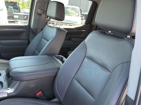 Used 2023 Chevrolet Silverado 1500 LTZ AWD/4WD image 32
