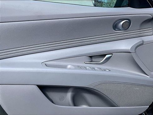 Used 2026 Hyundai Elantra Sport FWD image 9