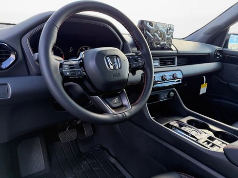 New 2025 Honda Pilot TrailSport image 10