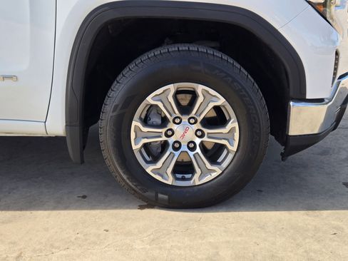 Certified 2024 GMC Sierra 1500 SLT image 31