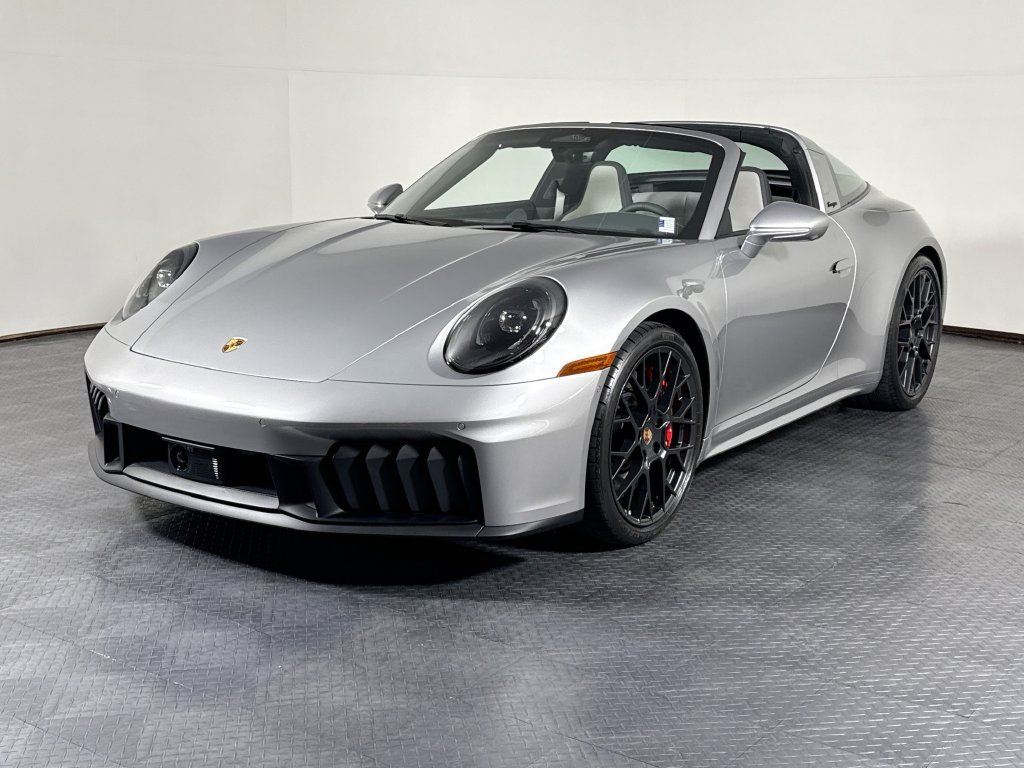 Certified 2026 Porsche 911 Targa 4 GTS AWD/4WD image 1