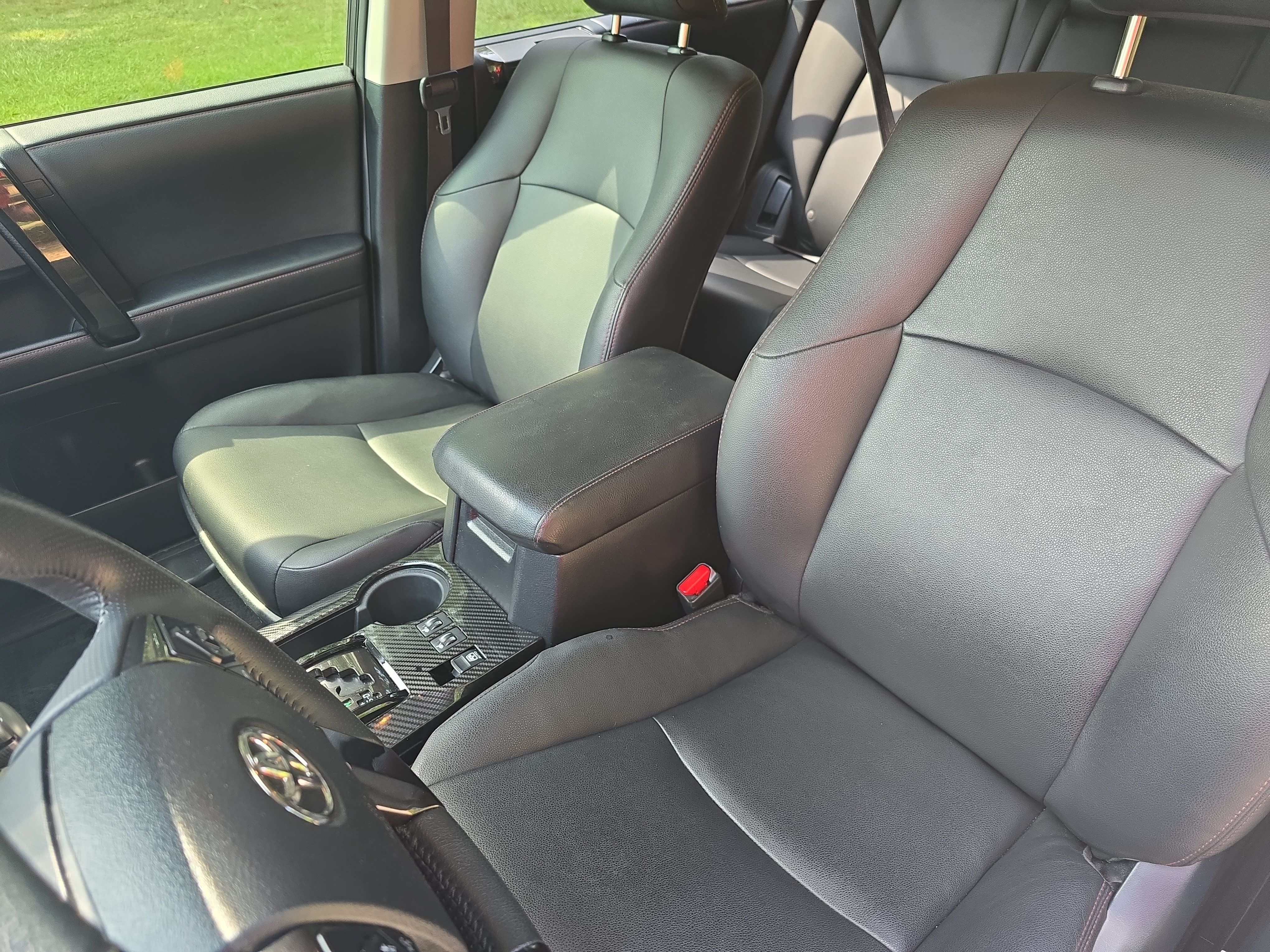 Used 2021 Toyota 4Runner Venture AWD/4WD image 13