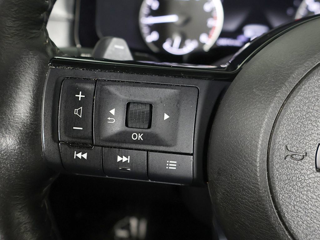 Used 2024 Nissan Pathfinder SL AWD/4WD image 41
