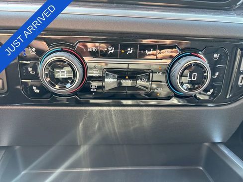 New 2026 Chevrolet Silverado 1500 LTZ w/ LTZ Premium Package AWD/4WD image 19