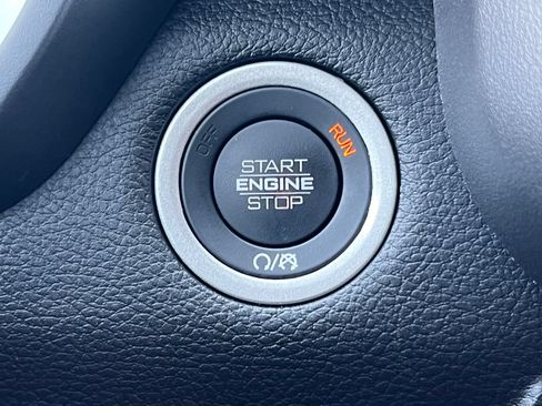 Used 2025 RAM 1500 Big Horn AWD/4WD image 33