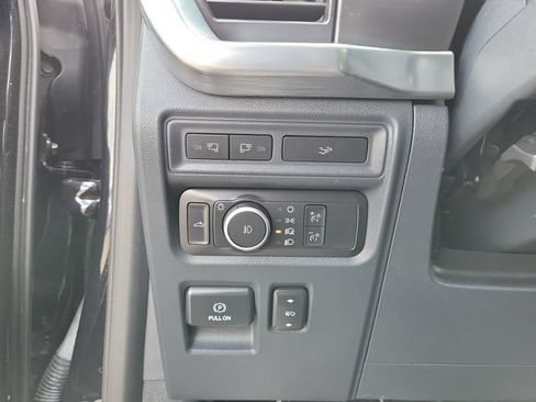 Used 2022 Ford F150 Lariat AWD/4WD image 24