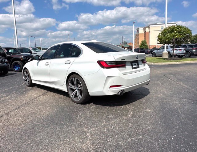 Used 2024 BMW 330i xDrive Sedan w/ Premium Package AWD/4WD image 6