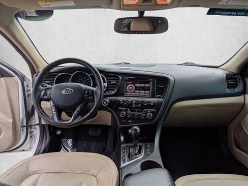 Used 2011 Kia Optima EX w/ Premium Pkg image 14