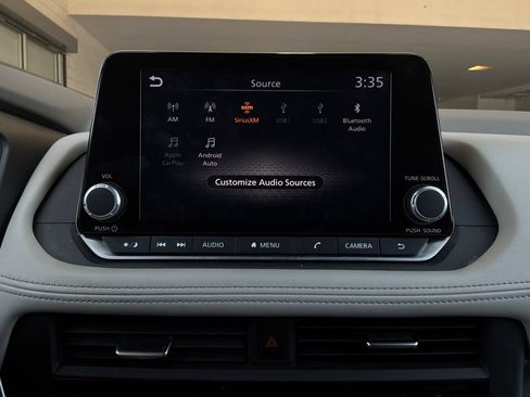 Used 2025 Nissan Rogue SV FWD image 30