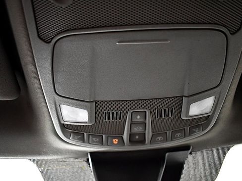 Used 2020 Ford F150 Lariat image 31