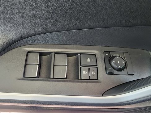 Used 2024 Toyota RAV4 XSE AWD/4WD image 15
