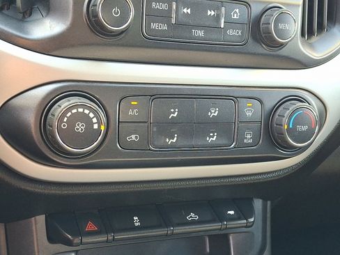 Used 2015 Chevrolet Colorado LT w/ LT Convenience Package AWD/4WD image 17