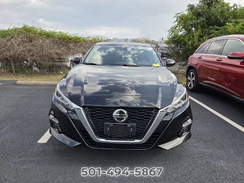 Used 2019 Nissan Altima 2.5 SL FWD image 2