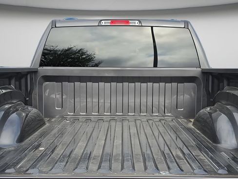 Used 2023 RAM 1500 Laramie AWD/4WD image 15