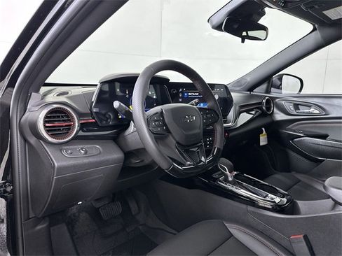 New 2026 Chevrolet Trax RS w/ Driver Confidence Package image 10