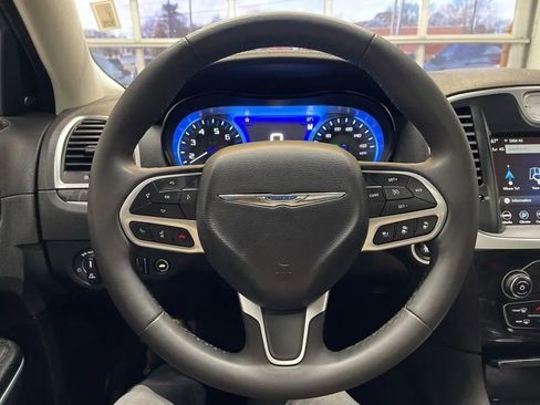 Used 2023 Chrysler 300 Touring L w/ Popular Equipment Group image 18