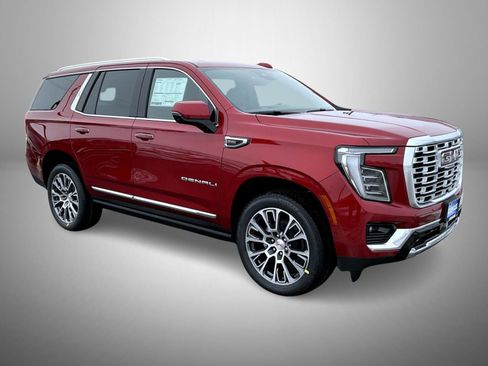 New 2026 GMC Yukon Denali w/ Sun & Power Step Package image 3