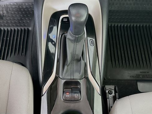 Used 2022 Toyota Corolla LE image 24