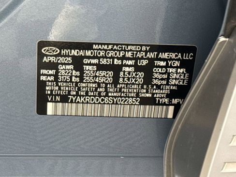 Used 2025 Hyundai Ioniq 5 Limited image 29