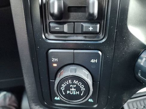 New 2025 Ford F150 Platinum image 25