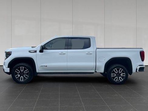 Used 2023 GMC Sierra 1500 AT4 w/ AT4 Premium Package AWD/4WD image 2