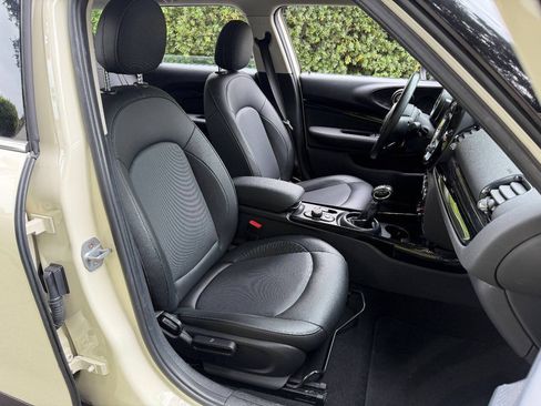 Used 2019 MINI Cooper Clubman FWD image 25