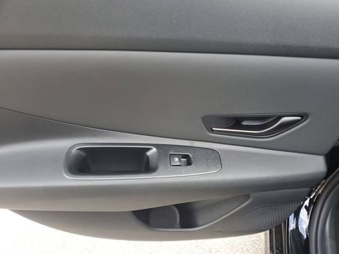 New 2026 Hyundai Elantra Sport FWD image 15