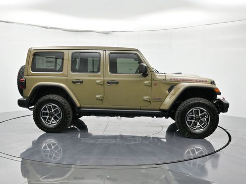 New 2026 Jeep Wrangler Unlimited Rubicon w/ Steel Bumper Group AWD/4WD image 4