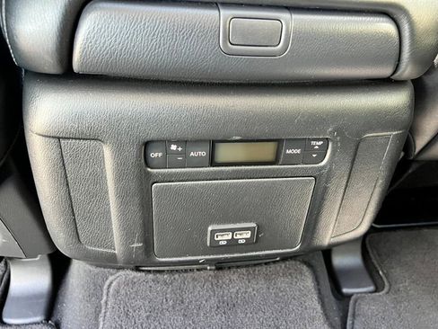 Used 2017 Nissan Armada SL w/ Technology Package image 25