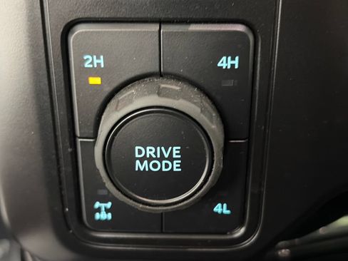 Used 2026 Ford F250 Lariat w/ Black Appearance Package AWD/4WD image 23
